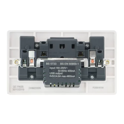 Socket Switched 2 x 4.8A USB Double Pole 2 Gang 13A White - Image 3