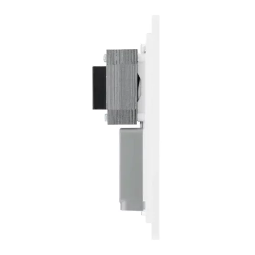 Pearlescent White Evolve 115-240V Dual Voltage Shaver Socket White Insert - Image 3