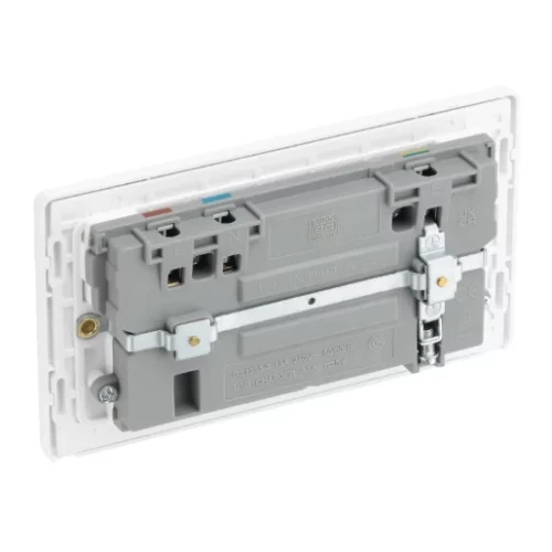 Pearlescent White Evolve 2 Gang 13A 1x USB-QC A 27W 1x USB-PD C 30W Switched Socket White Insert - Image 3